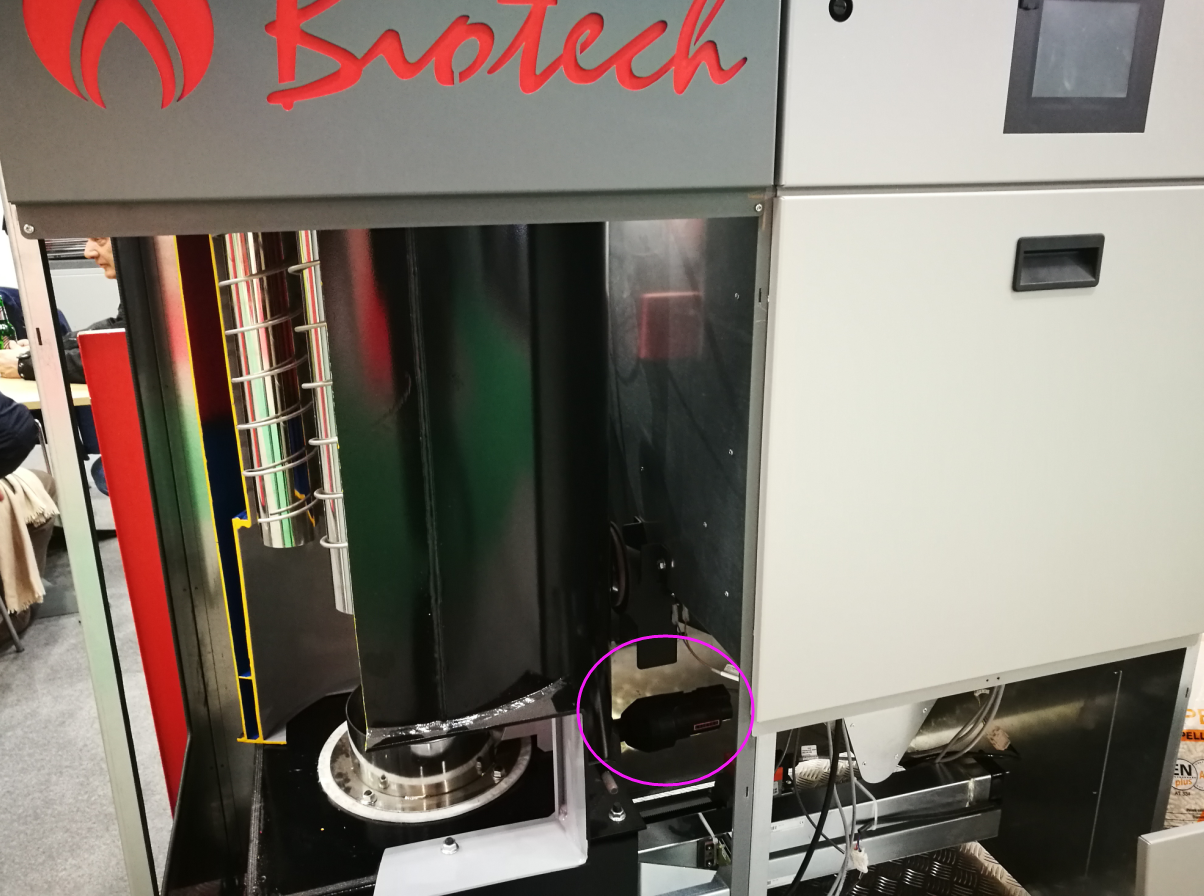 ZX-BM4-颗粒锅炉热风点火器应用.png